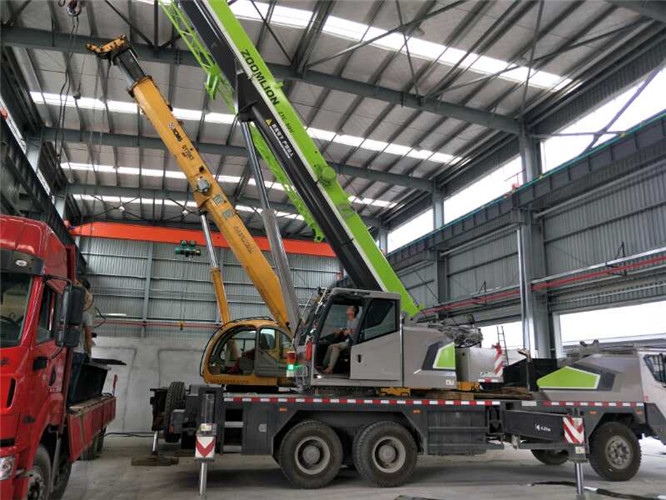 云溪区高空车出租需要注意哪些安全事项？