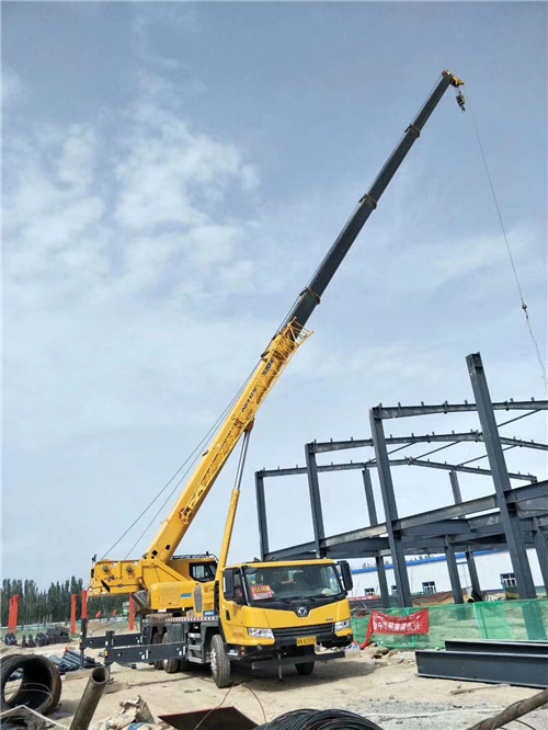 云溪区超高层建筑钢结构吊装案例